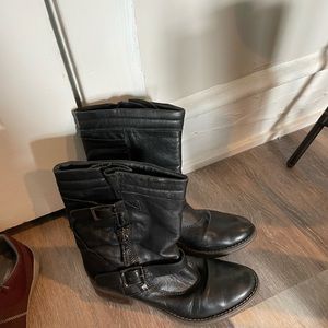 Short boots, womens size 6.5